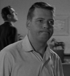 File:Stagehand (Twilight Zone S1E23) - Edited.png